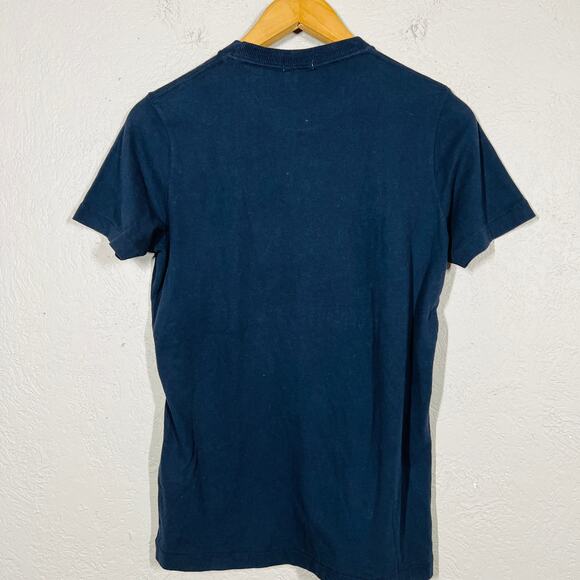 NEW! Abercrombie Texture Stitch Tee Running Wild Tiger Short Sleeve Navy - L - Picture 3 of 4